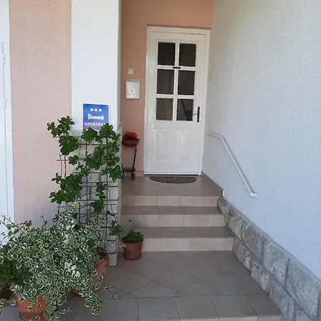 Duda, Rab Apartamento